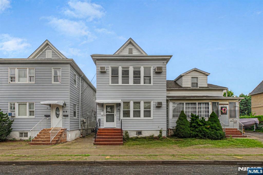 15 Tuttle Street 2 - Photo 1