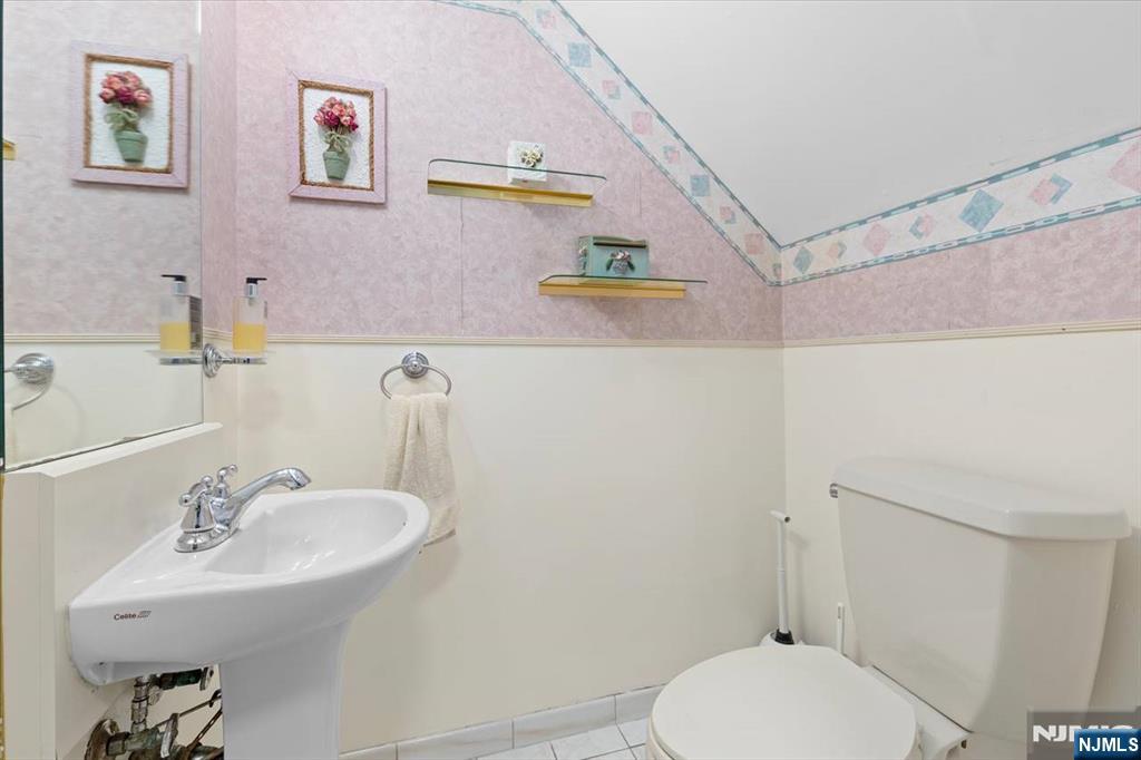 142 Ascension Street - Photo 4
