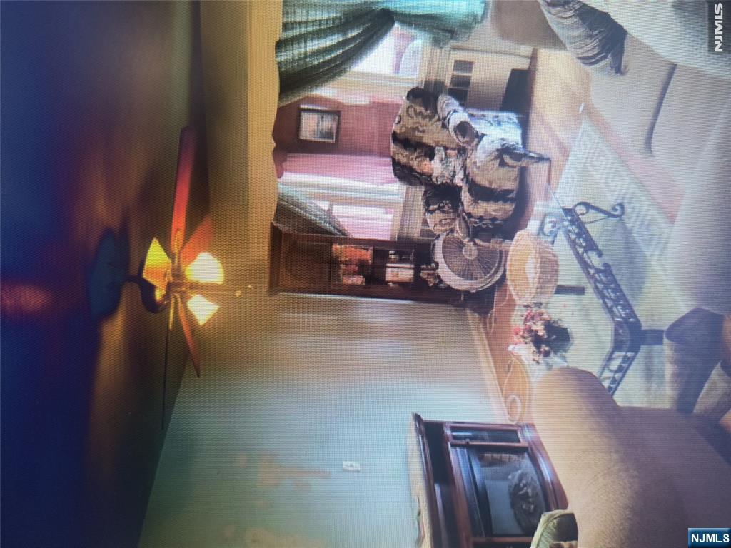 201 Hussa Street - Photo 5