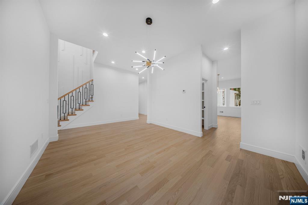 167 Palisades
