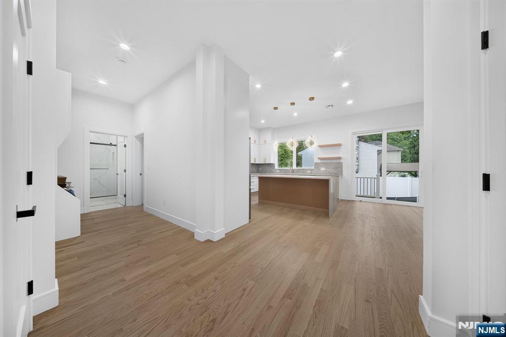 167 Palisades