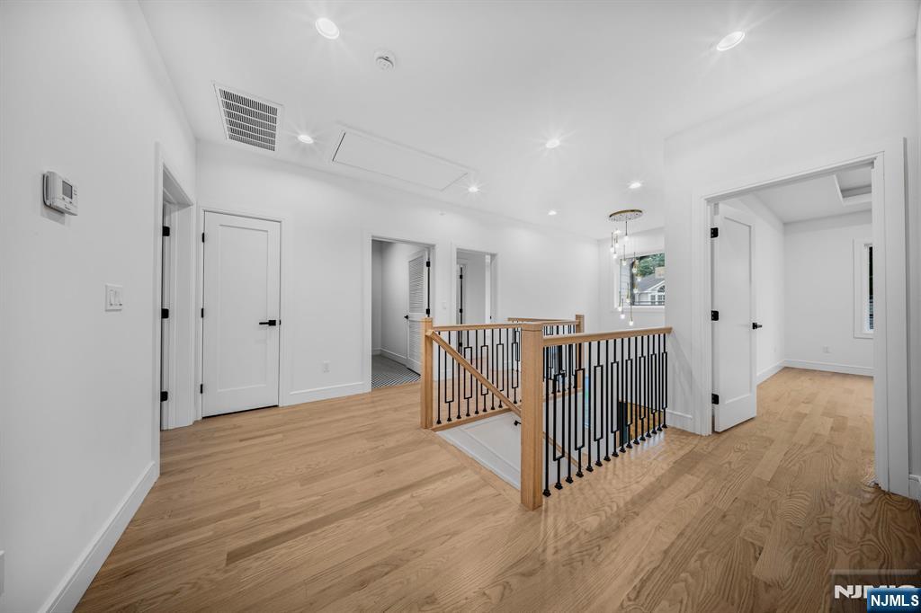 167 Palisades