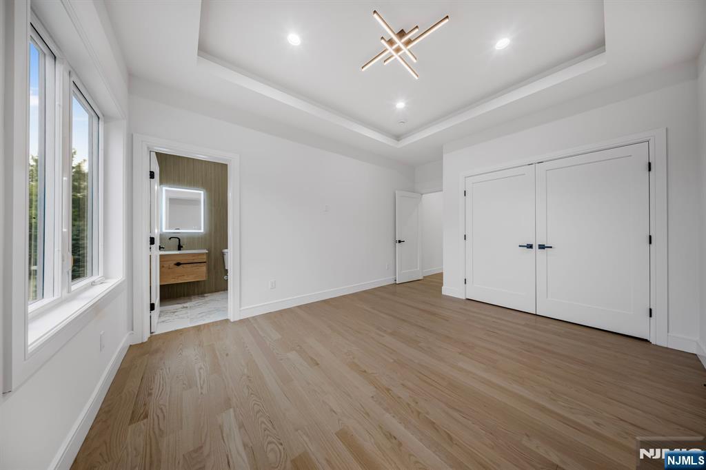167 Palisades