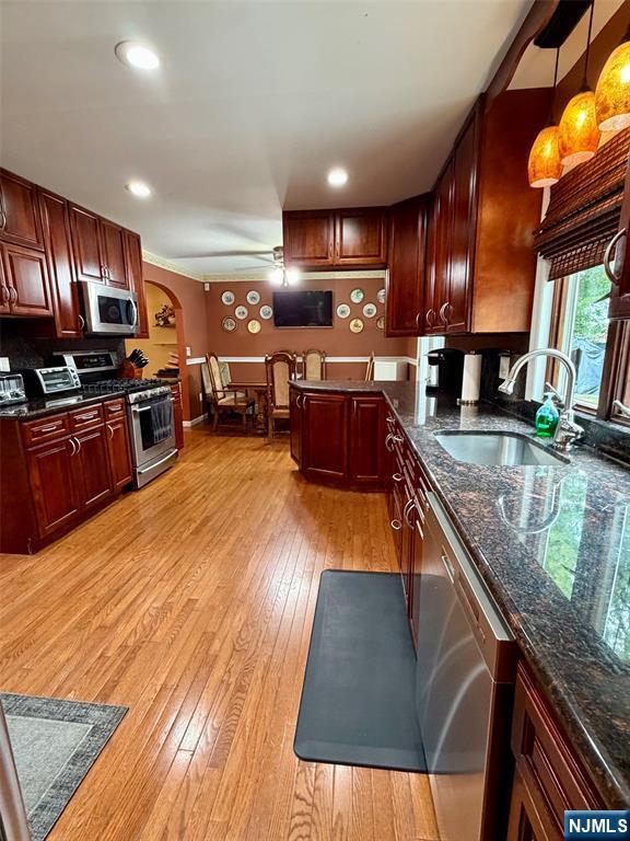 598 Cleveland Avenue - Photo 4