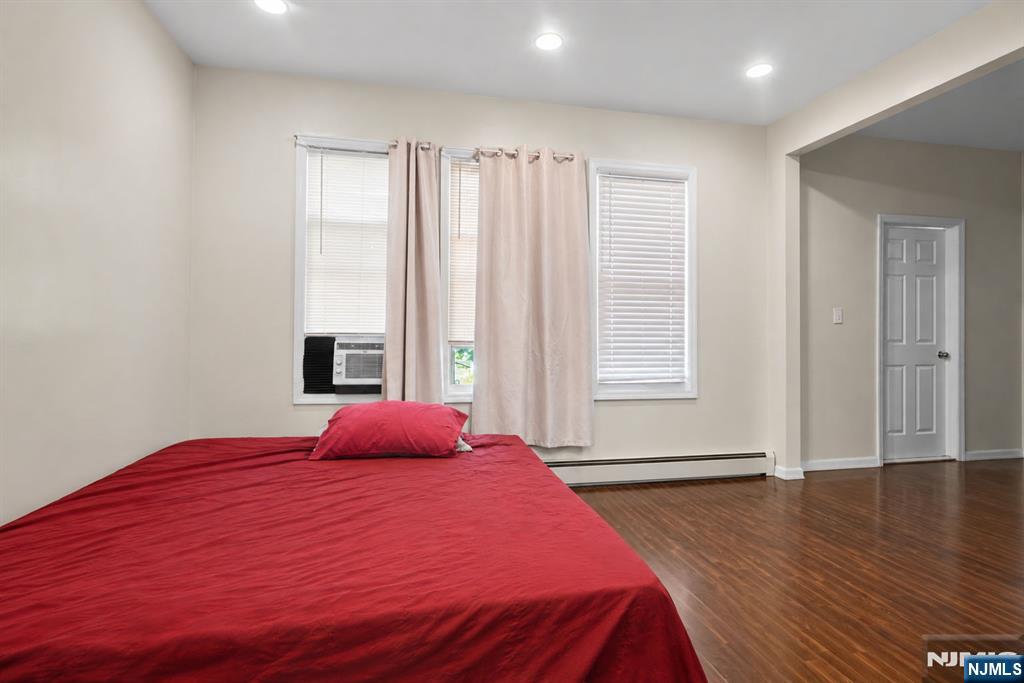 596 19th Street - Photo 5