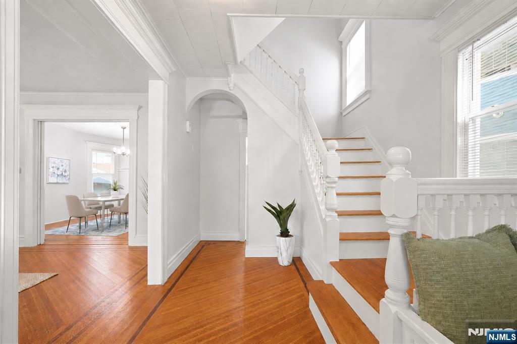 888 Lake Street - Photo 3