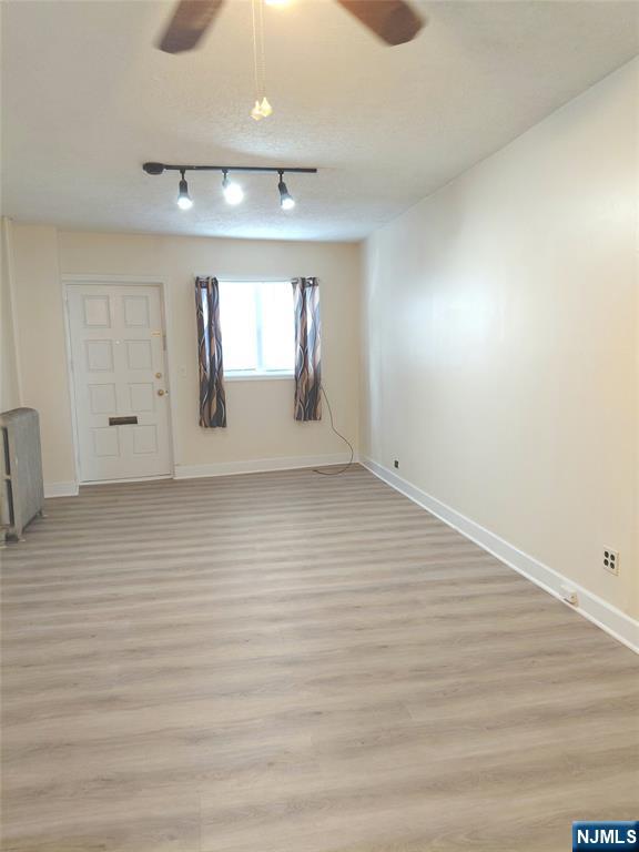 242 Stuyvesant Avenue 4 - Photo 2