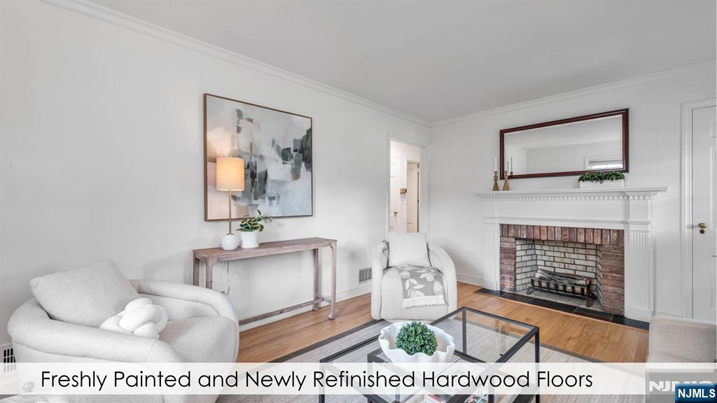 635 Maxwell Place - Photo 4