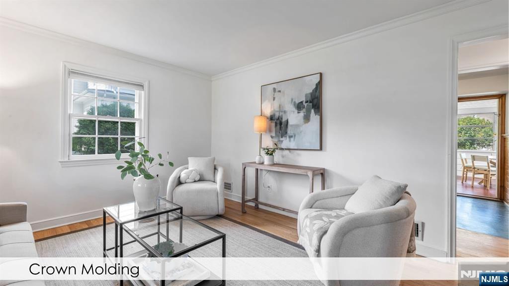 635 Maxwell Place - Photo 5