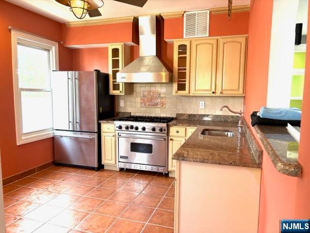 266 Livingston Avenue - Photo 2