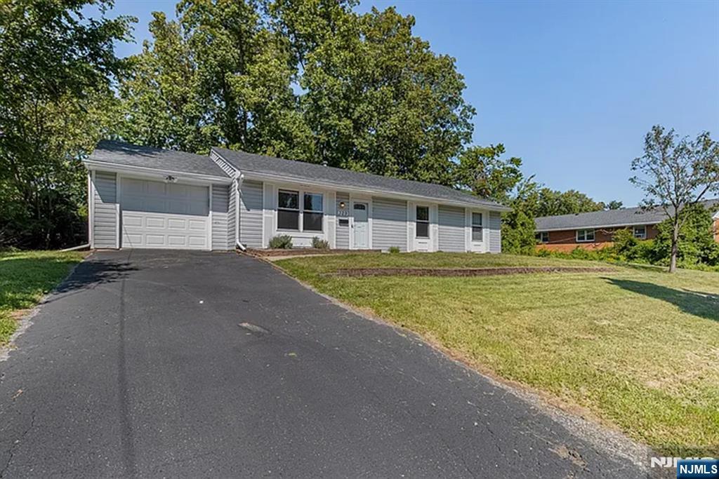 329 Columbia Avenue - Photo 2