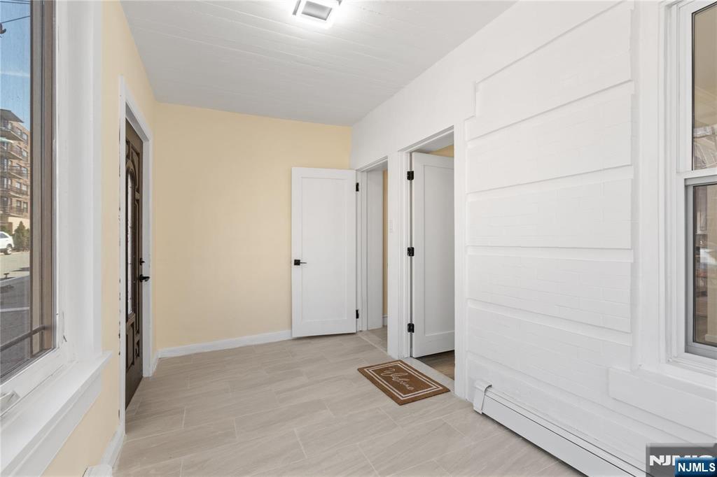 244 Lincoln Avenue - Photo 3