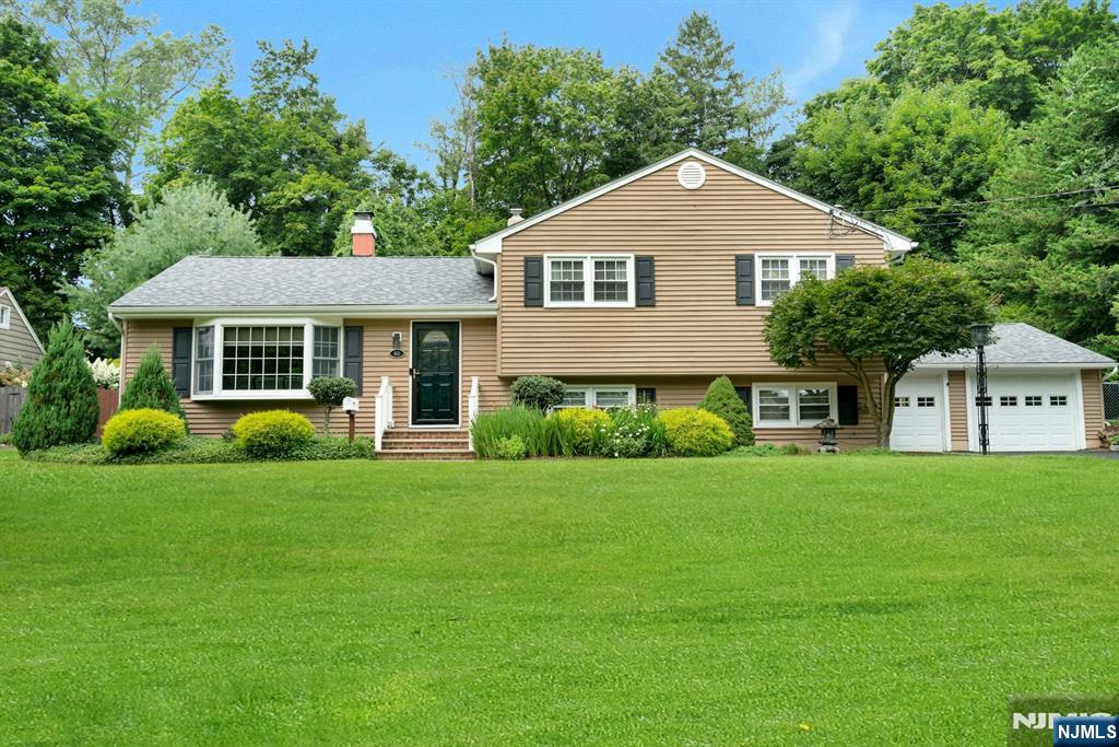 60 Sunnyside Road - Photo 1
