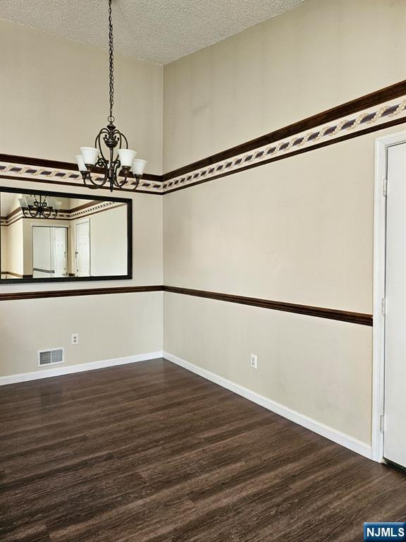 877 Juniper Way 877 - Photo 2