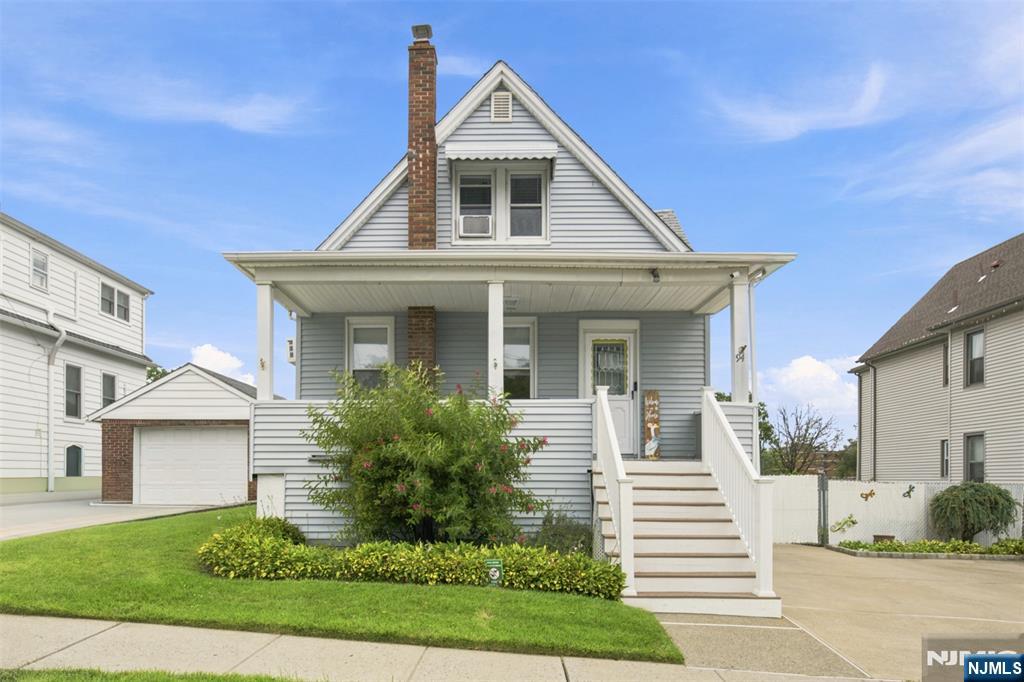 94 Chestnut Street - Photo 1