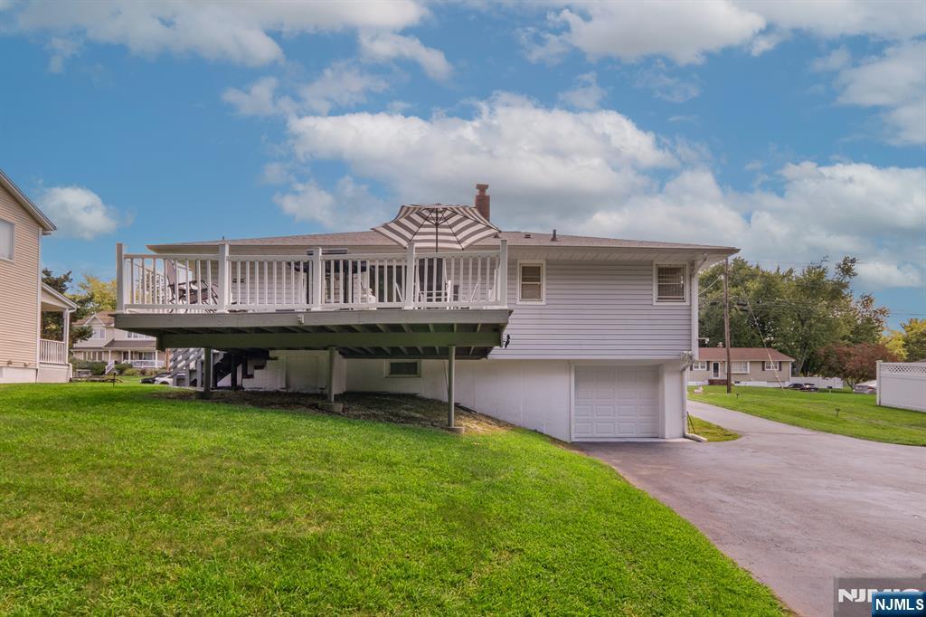 74 Farmingdale Road - Photo 4