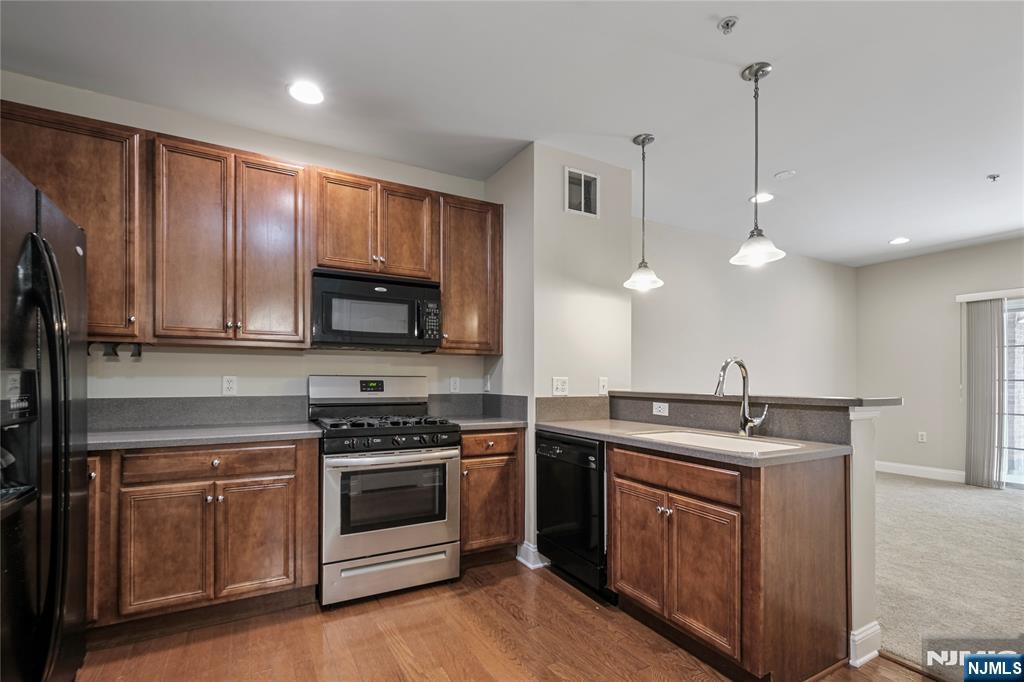 8301 Sanctuary Boulevard 8301 - Photo 4
