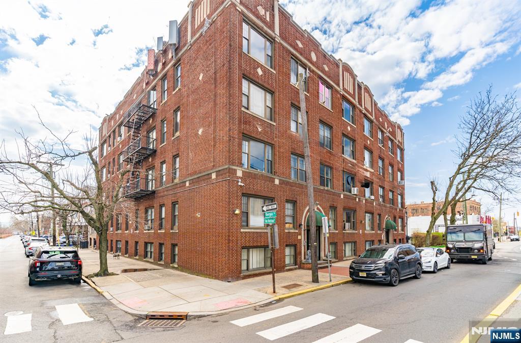 1870 John F Kennedy Boulevard 4F - Photo 4