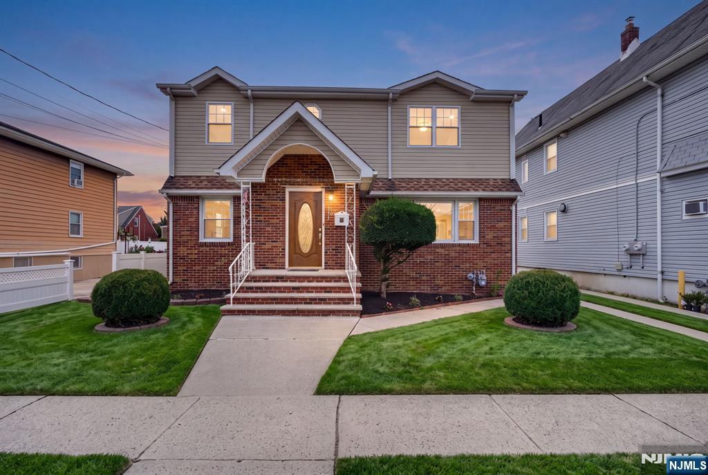 470 Grace Avenue - Photo 1