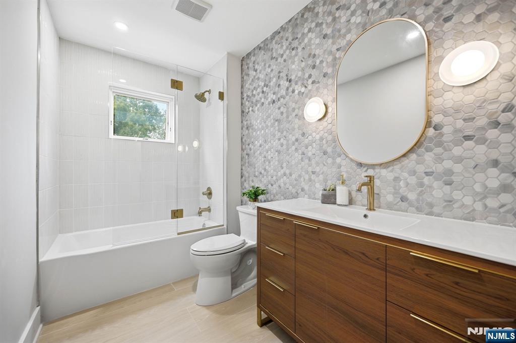 35 Sycamore Avenue - Photo 4