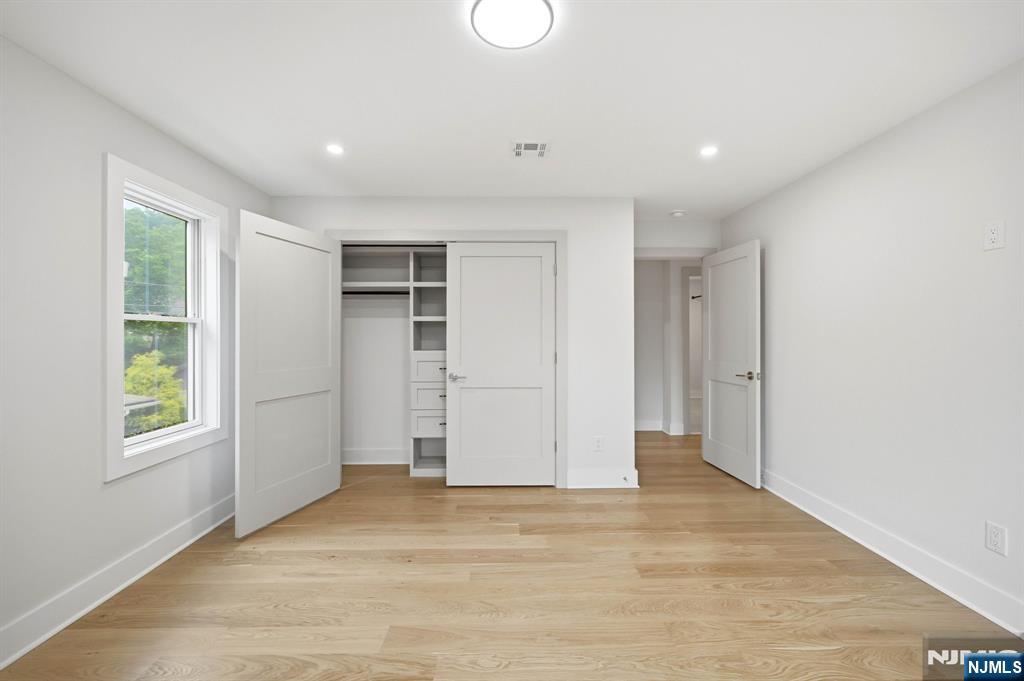 35 Sycamore Avenue - Photo 5