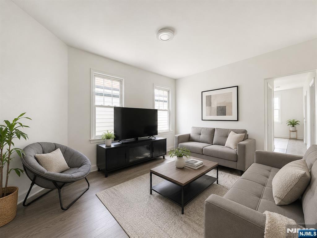 305 Ann Street 2 - Photo 2