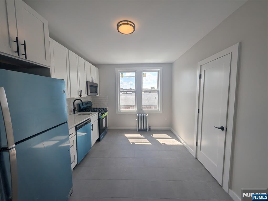 173-179 Madison Street C2 - Photo 1