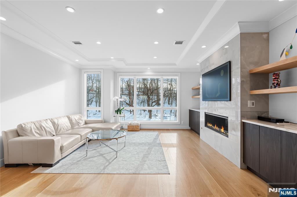 217 5th Street B - Photo 2
