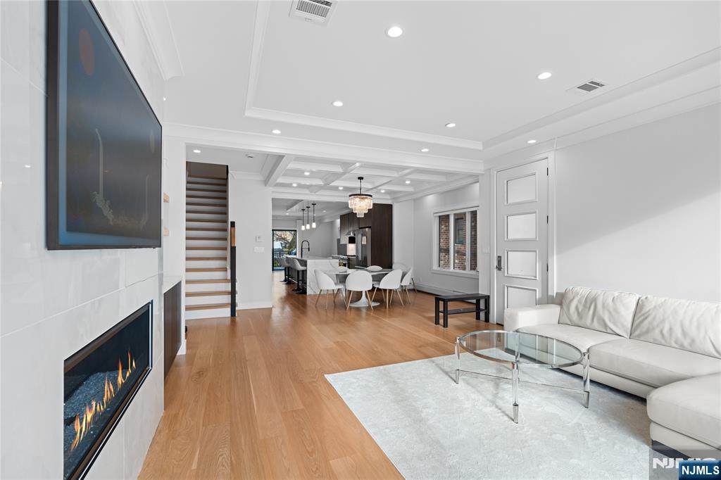 217 5th Street B - Photo 3