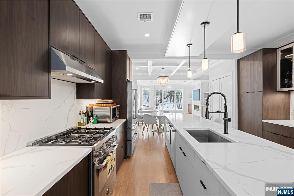 217 5th Street B - Photo 4