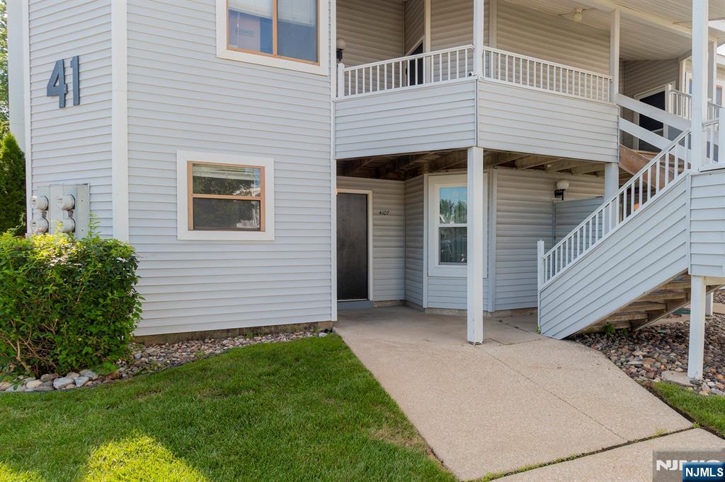 4107 Tracy Court - Photo 1