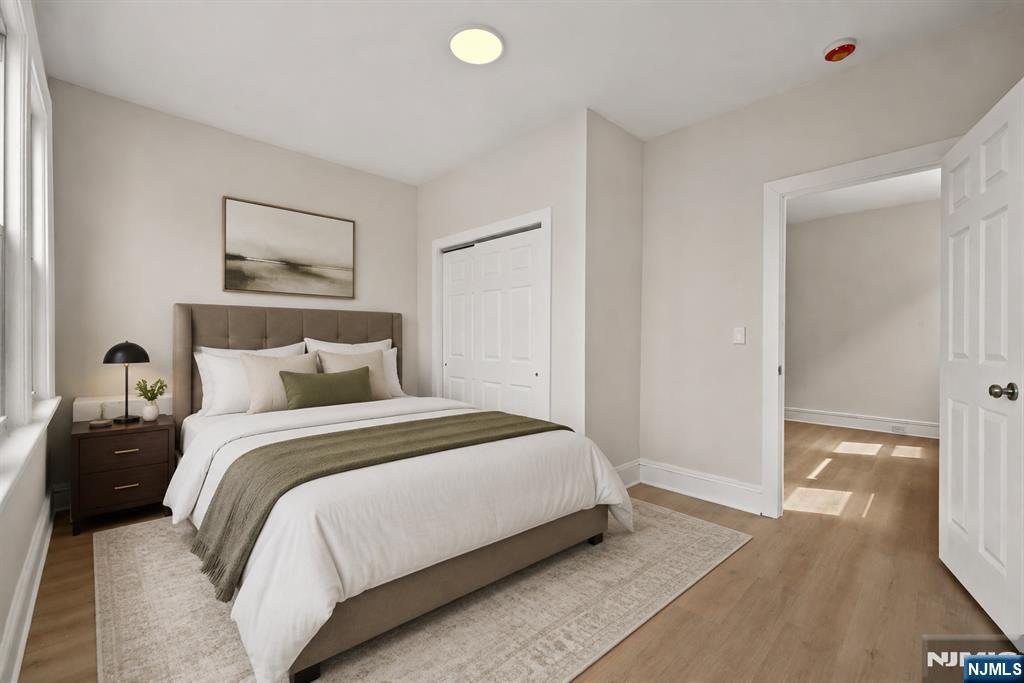 28 Riverside Place 2 - Photo 4