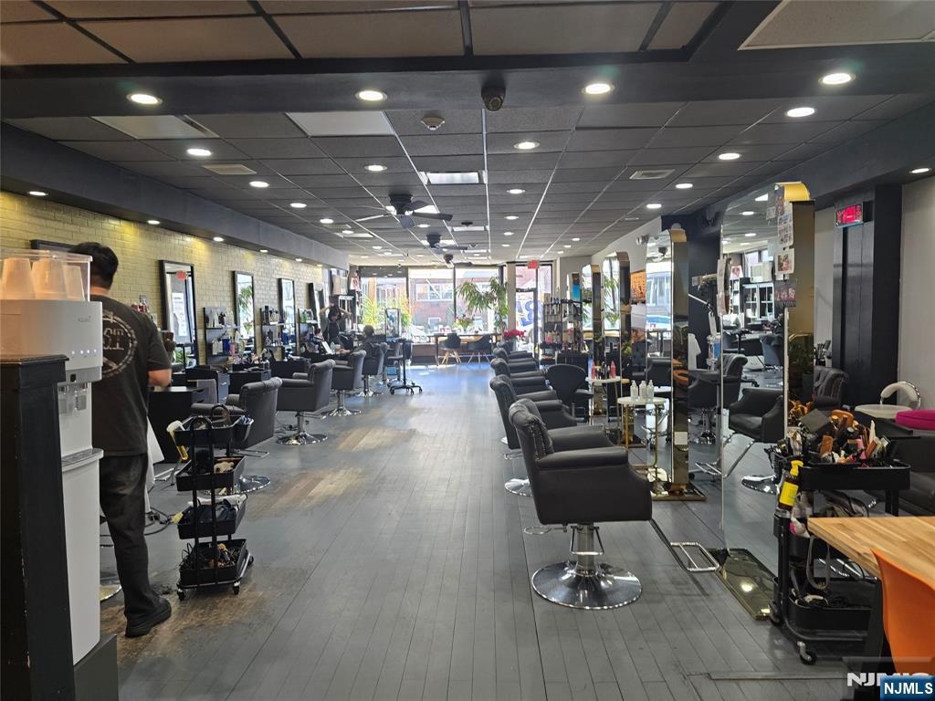 425 Broad Broad Avenue - Photo 2