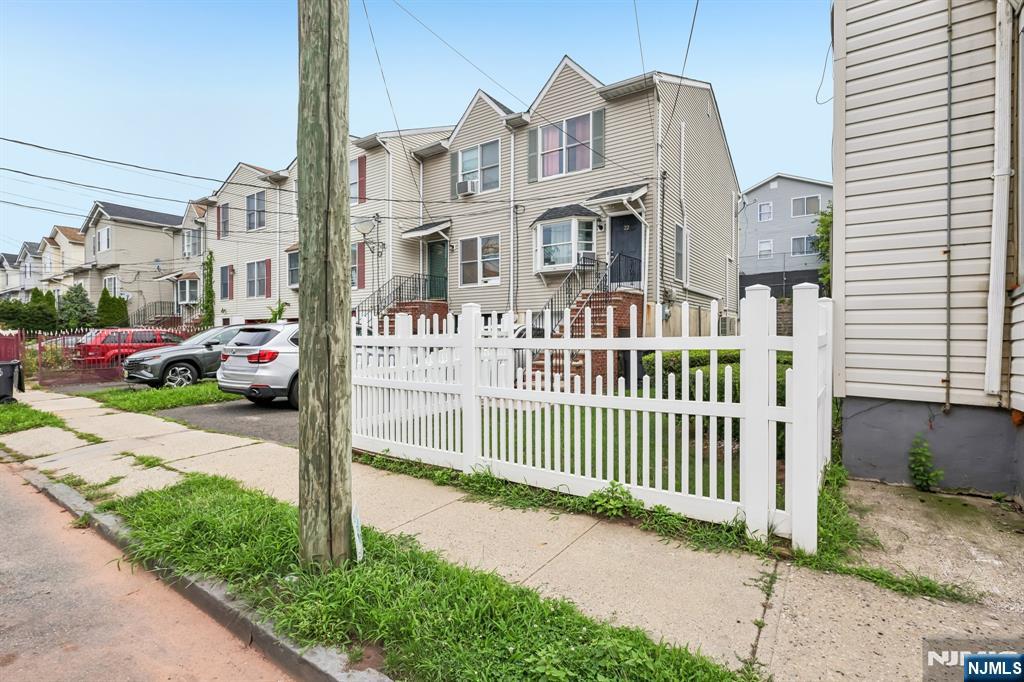 22 Hecker Street - Photo 3