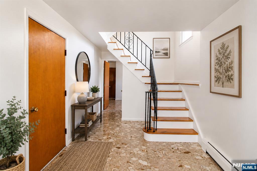 19 Village Place - Photo 3