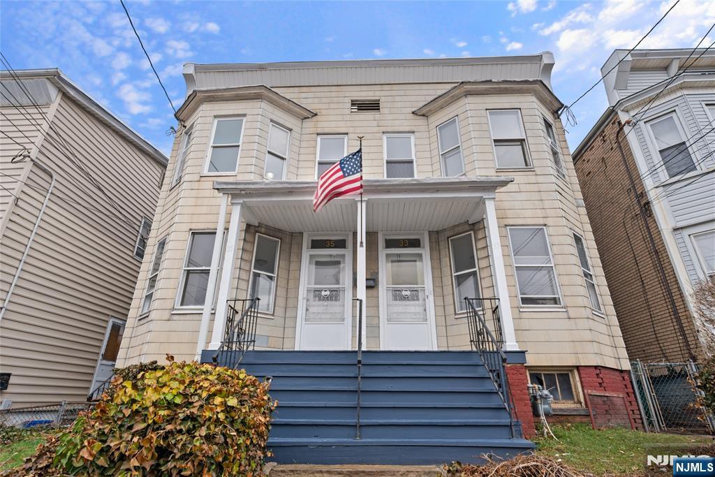 33-35 Delaware Street - Photo 1