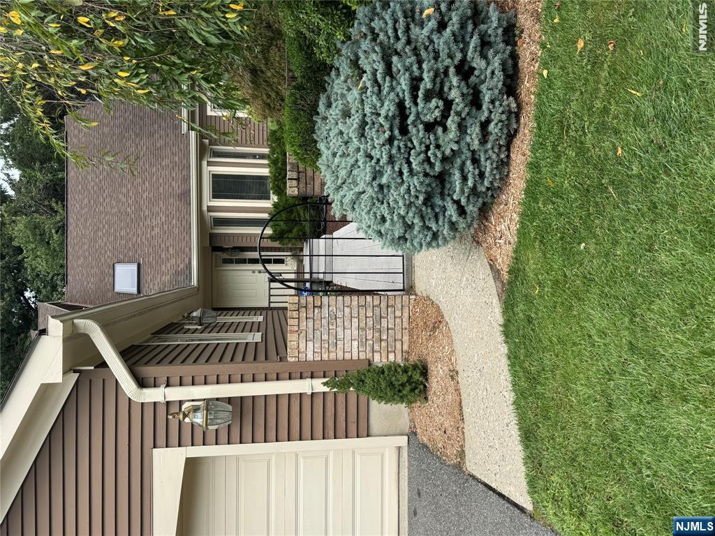 239 Westervelt Lane - Photo 1