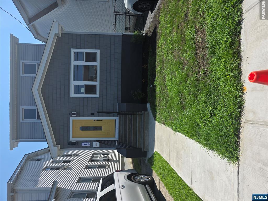 270 40th Street - Photo 1