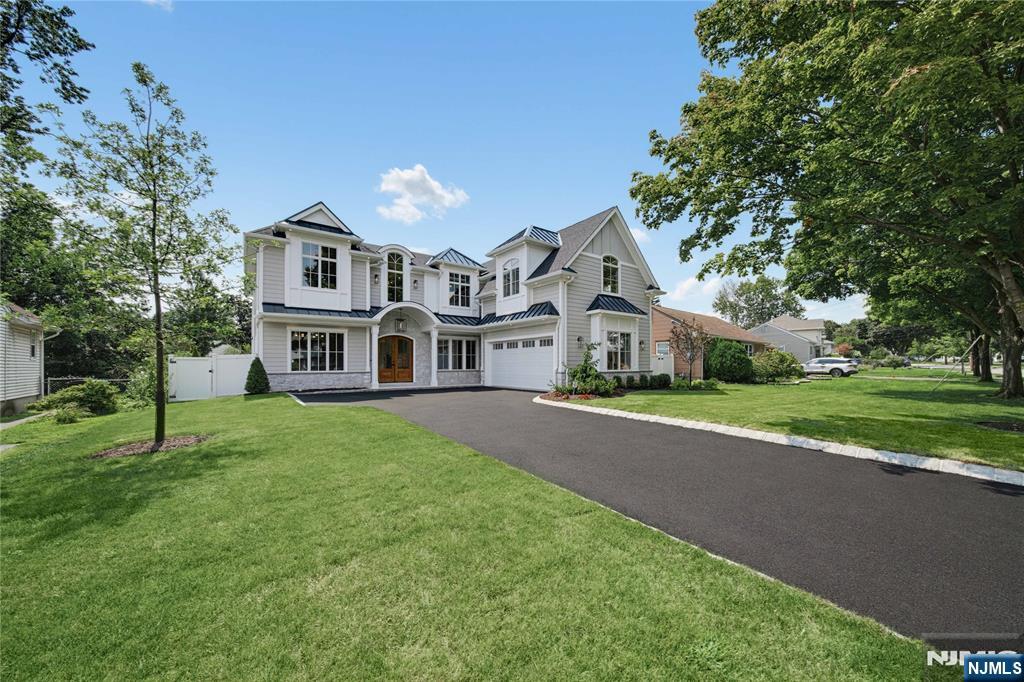 92 Oliver Road - Photo 2