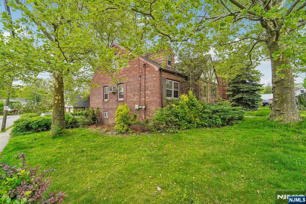 1030 Jassamine Way - Photo 3