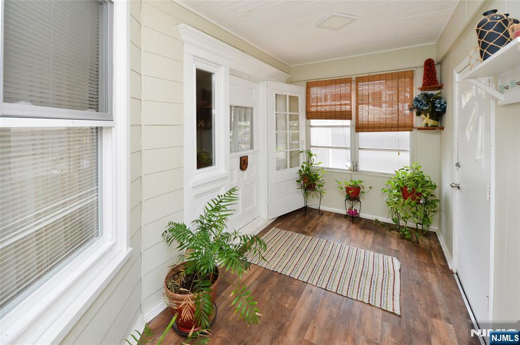 70 Fontaine Avenue - Photo 2