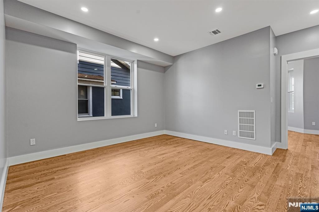 191 Franklin Street - Photo 2
