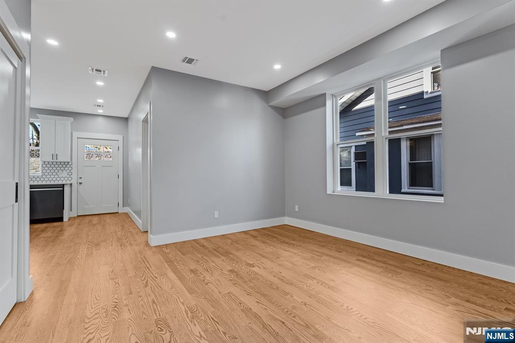 191 Franklin Street - Photo 3