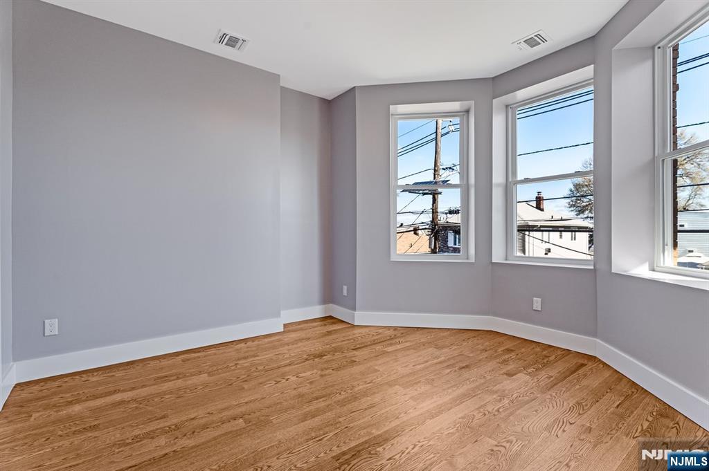 191 Franklin Street - Photo 5