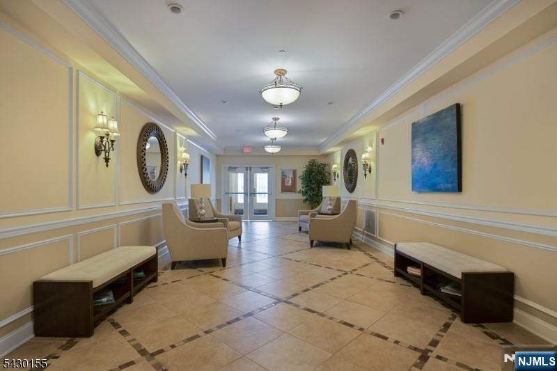 6102 Veterans Drive - Photo 3