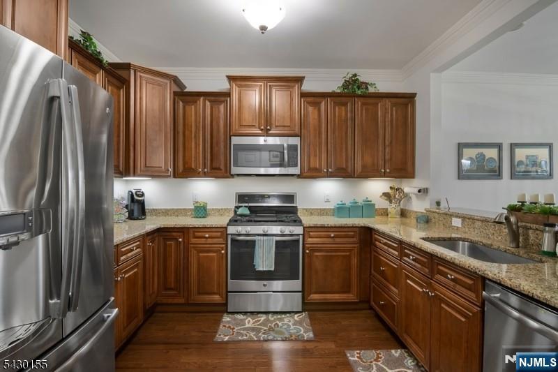 6102 Veterans Drive - Photo 5