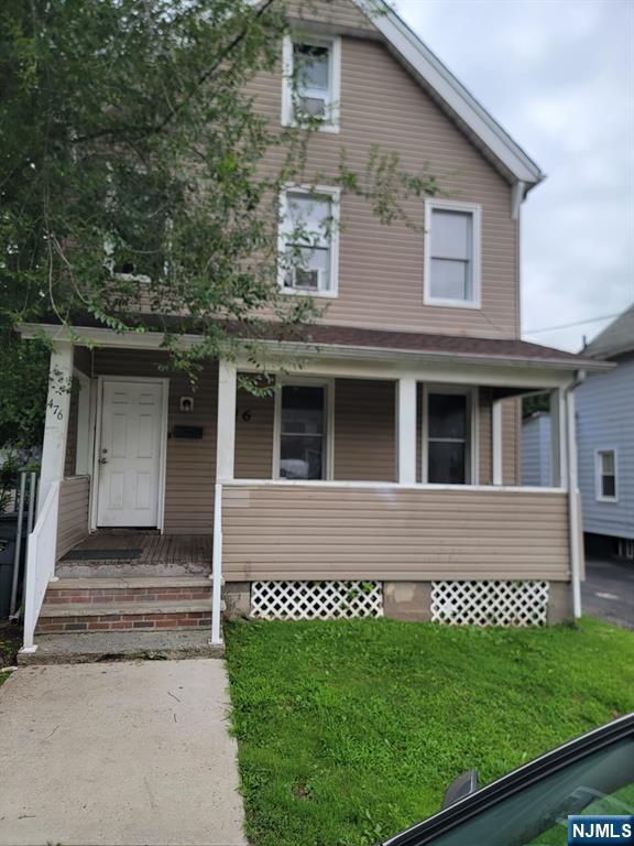 476 Laurel Street - Photo 1
