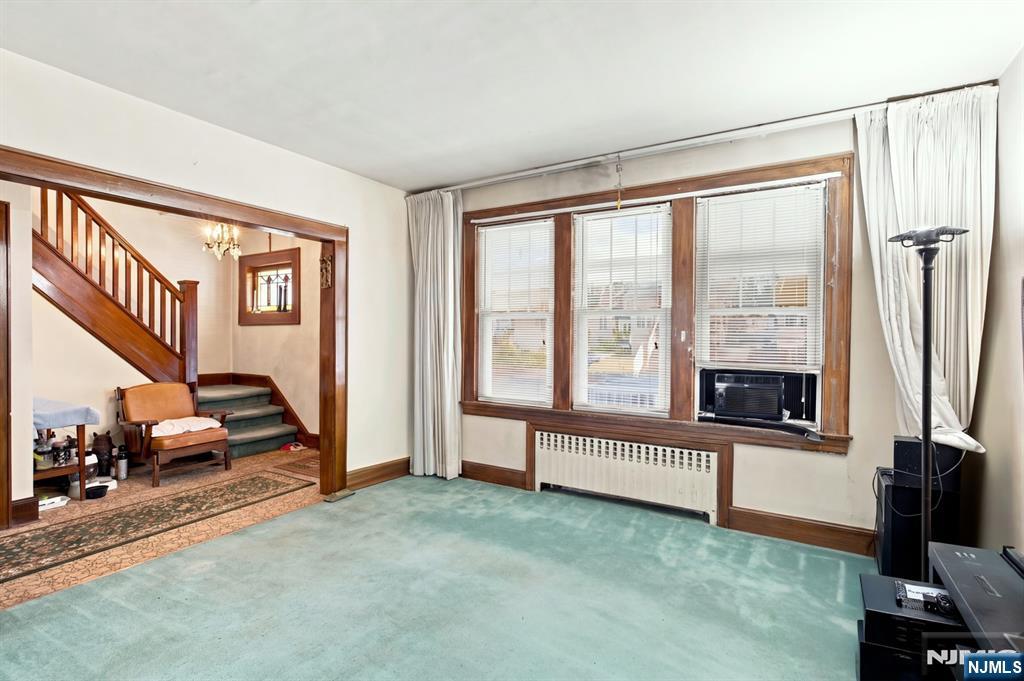 185 Floyd Street - Photo 4