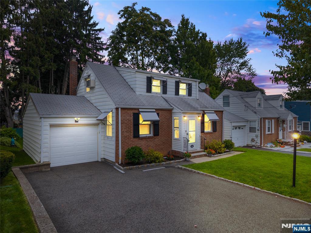 23rd image of 102 Sherwood St, Clifton, NJ 07013 | MLS# 26030294