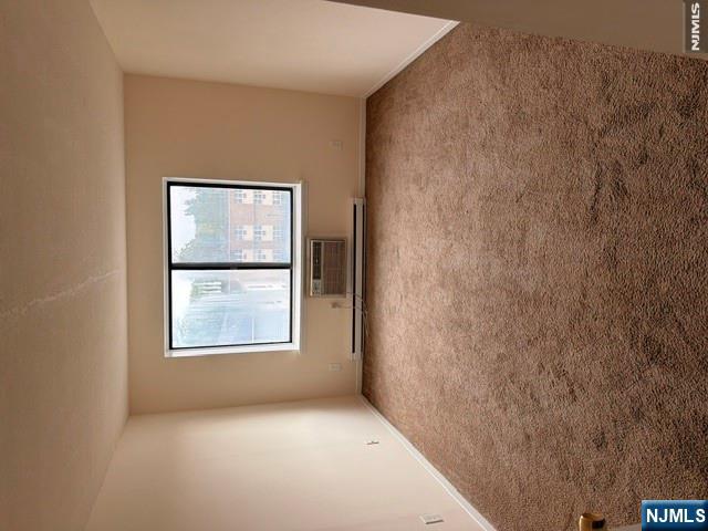 240 Anderson Street 5H - Photo 3